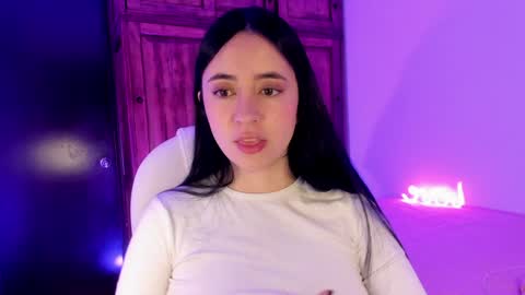 Snapshot of alicee_2 chatting on 02/03/25, 07:52 Aliceee .. 97YP9VWGZHrefnav wishlist lists 1 online show from 02/03/25, 07:52