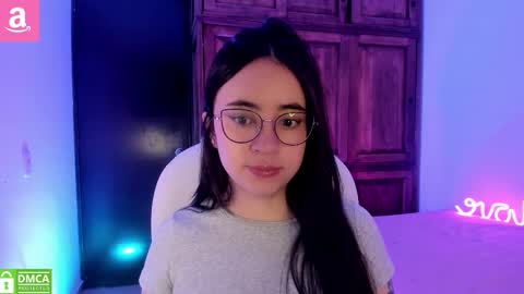 Snapshot of alicee_2 chatting on 09/24/25, 01:14 Aliceee .. 97YP9VWGZHrefnav wishlist lists 1 online show from 09/24/25, 01:14