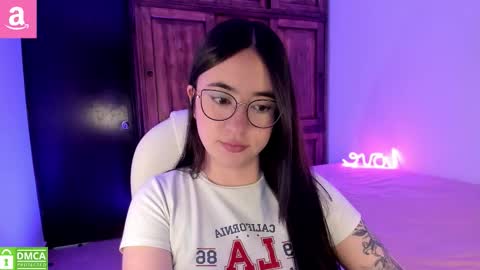 Snapshot of alicee_2 chatting on 01/05/26, 08:56 Aliceee .. 97YP9VWGZHrefnav wishlist lists 1 online show from 01/05/26, 08:56