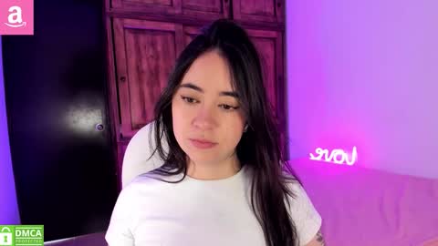 Snapshot of alicee_2 chatting on 02/22/26, 05:11 Aliceee .. 97YP9VWGZHrefnav wishlist lists 1 online show from 02/22/26, 05:11