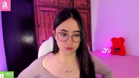 Snapshot of alicee_2 chatting on 03/27/26, 01:33 Aliceee .. 97YP9VWGZHrefnav wishlist lists 1 online show from 03/27/26, 01:33