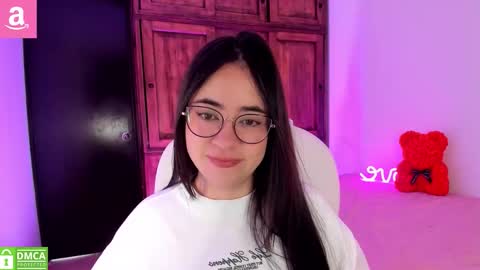 Snapshot of alicee_2 chatting on 03/30/26, 02:29 Aliceee .. 97YP9VWGZHrefnav wishlist lists 1 online show from 03/30/26, 02:29
