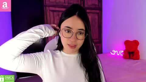 Snapshot of alicee_2 chatting on 04/30/26, 05:08 Aliceee .. 97YP9VWGZHrefnav wishlist lists 1 online show from 04/30/26, 05:08
