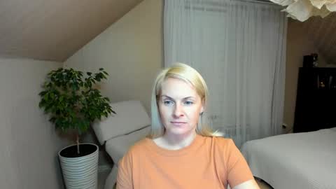 Snapshot of alicee__grace chatting on 01/10/25, 07:32 Alicee online show from 01/10/25, 07:32