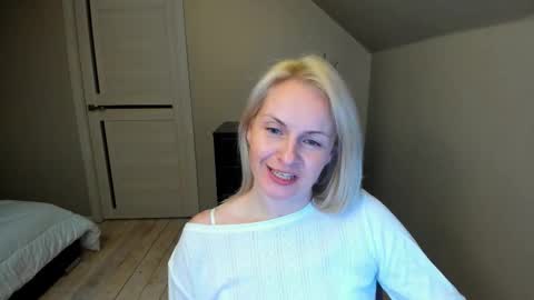 Snapshot of alicee__grace chatting on 02/14/25, 09:10 Alicee online show from 02/14/25, 09:10