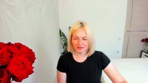 Alicee online show from 06/17/26, 09:23