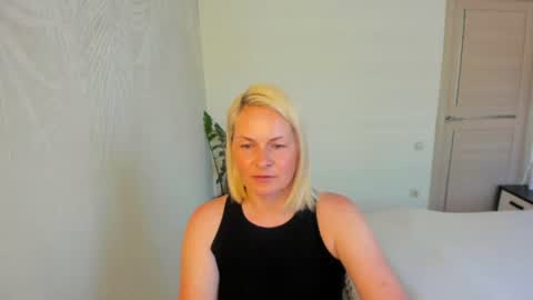 Alicee online show from 06/24/26, 09:08
