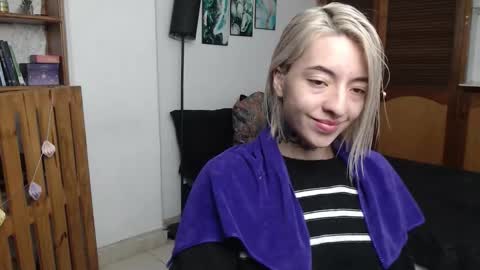 alicee_logan_ online show from 03/09/26, 01:53