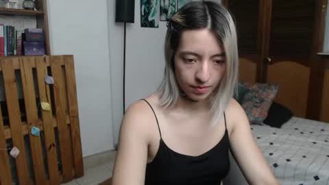 Snapshot of alicee_logan_ chatting on 07/05/26, 04:19 alicee_logan_ online show from 07/05/26, 04:19