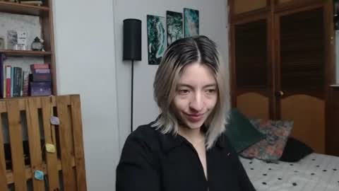 Snapshot of alicee_logan_ chatting on 07/06/26, 01:57 alicee_logan_ online show from 07/06/26, 01:57