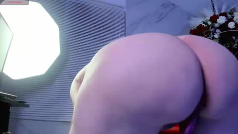 Snapshot of alicee_mature chatting on 06/27/26, 08:19 alicee online show from 06/27/26, 08:19