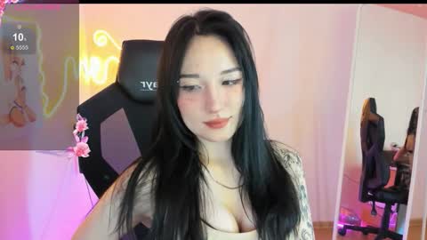 Snapshot of aliceeinwonderlanddd chatting on 03/21/26, 09:03 Alice online show from 03/21/26, 09:03