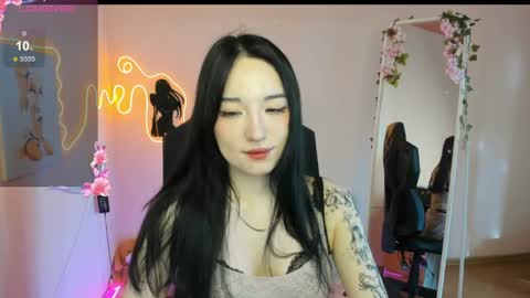 Snapshot of aliceeinwonderlanddd chatting on 04/05/26, 02:53 Alice online show from 04/05/26, 02:53