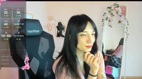 Snapshot of aliceeinwonderlanddd chatting on 04/11/26, 07:45 Alice online show from 04/11/26, 07:45