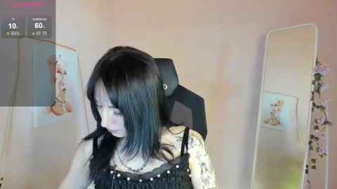 Snapshot of aliceeinwonderlanddd chatting on 05/24/26, 03:22 Alice online show from 05/24/26, 03:22