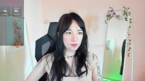 Snapshot of aliceeinwonderlanddd chatting on 05/26/26, 02:18 Alice online show from 05/26/26, 02:18