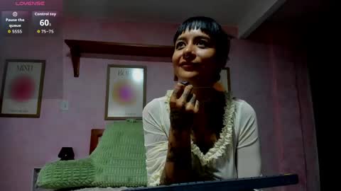 Snapshot of alicegould chatting on 04/15/26, 10:54 alicegould online show from 04/15/26, 10:54