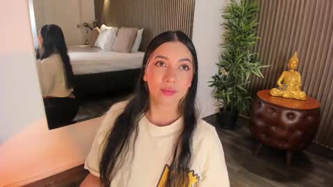 Snapshot of alicehanz_ chatting on 02/18/26, 04:08 Alice online show from 02/18/26, 04:08