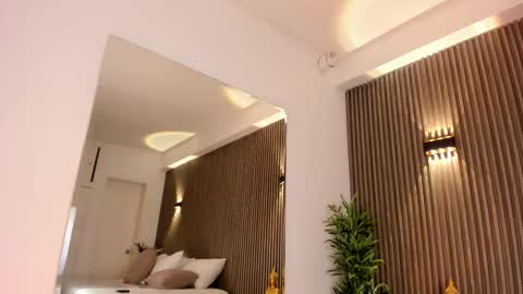 Snapshot of alicehanz_ chatting on 02/26/26, 04:22 Alice online show from 02/26/26, 04:22