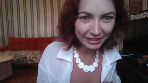 Snapshot of alicehoney_ chatting on 04/25/26, 01:41 alicehoney_ online show from 04/25/26, 01:41