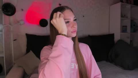 Alice online show from 11/03/25, 03:41