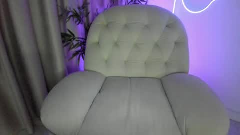 AliceLevine online show from 04/16/26, 04:24