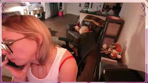 Alice Liddell online show from 12/19/25, 05:36