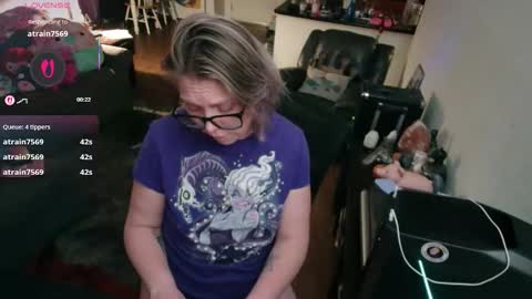 Snapshot of aliceliddell710 chatting on 03/26/26, 07:25 Alice Liddell online show from 03/26/26, 07:25