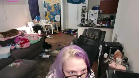 Snapshot of aliceliddell710 chatting on 04/15/26, 12:06 Alice Liddell online show from 04/15/26, 12:06