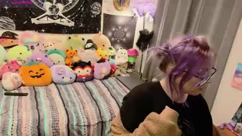 Snapshot of aliceliddell710 chatting on 04/20/26, 06:05 Alice Liddell online show from 04/20/26, 06:05