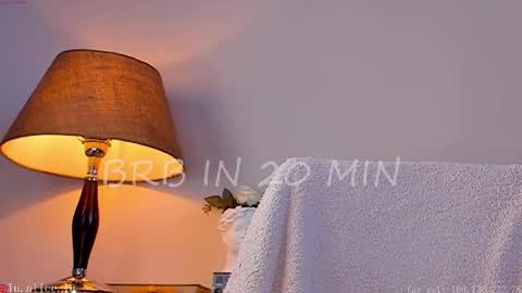 Snapshot of alicelu_ chatting on 02/27/25, 10:48 Elle online show from 02/27/25, 10:48