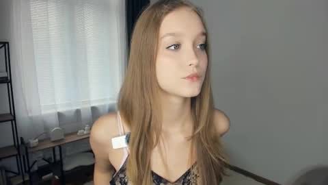 Serena online show from 10/27/25, 07:34