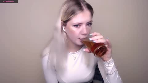 Alice online show from 09/12/25, 06:24