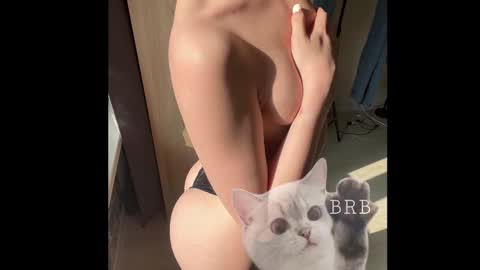 Snapshot of aliceparis69 chatting on 03/12/25, 09:56 Alice online show from 03/12/25, 09:56