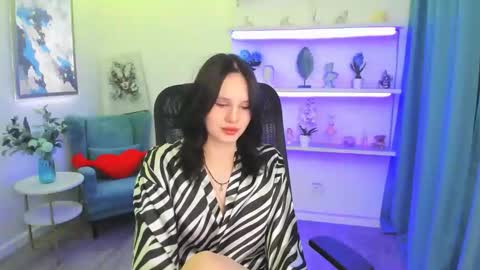 Snapshot of alicepertime chatting on 05/15/26, 06:59 alicepertime online show from 05/15/26, 06:59