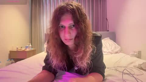 AlicePinkhead online show from 04/28/26, 07:24