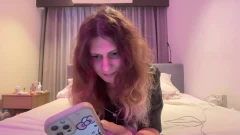 AlicePinkhead online show from 05/04/26, 08:43