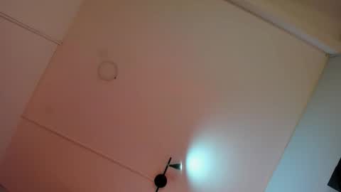 Snapshot of alicepoixxxon chatting on 11/09/25, 03:27 ALICE online show from 11/09/25, 03:27