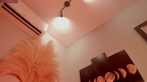 Snapshot of alicepoixxxon chatting on 12/04/25, 12:20 ALICE online show from 12/04/25, 12:20