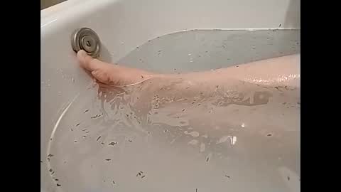 Alice online show from 01/05/25, 05:20