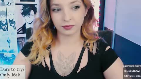 Snapshot of aliceriddle1 chatting on 12/18/25, 12:00 aliceriddle1 online show from 12/18/25, 12:00