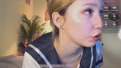 Snapshot of alicesis chatting on 01/07/25, 04:37 Alice online show from 01/07/25, 04:37