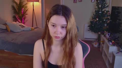 Snapshot of alicesis chatting on 02/18/25, 03:31 Alice online show from 02/18/25, 03:31