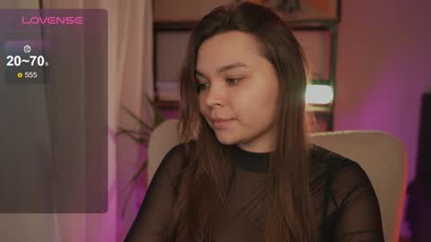 Snapshot of alicesweetlove chatting on 12/11/24, 11:41 Alice online show from 12/11/24, 11:41