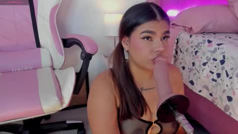 A L I C E  T H U N D E R online show from 11/02/25, 04:15