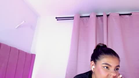 A L I C E  T H U N D E R online show from 11/23/25, 04:23