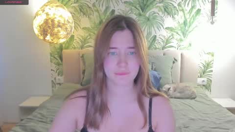 Snapshot of alicetuker chatting on 04/15/26, 03:30 Alice online show from 04/15/26, 03:30