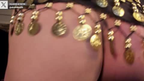 Snapshot of alicewillow chatting on 03/12/25, 05:02 Alice online show from 03/12/25, 05:02