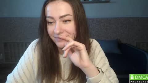 Snapshot of alicewonderful22 chatting on 01/19/25, 12:28 Alice online show from 01/19/25, 12:28