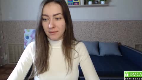 Snapshot of alicewonderful22 chatting on 02/18/25, 01:33 Alice online show from 02/18/25, 01:33